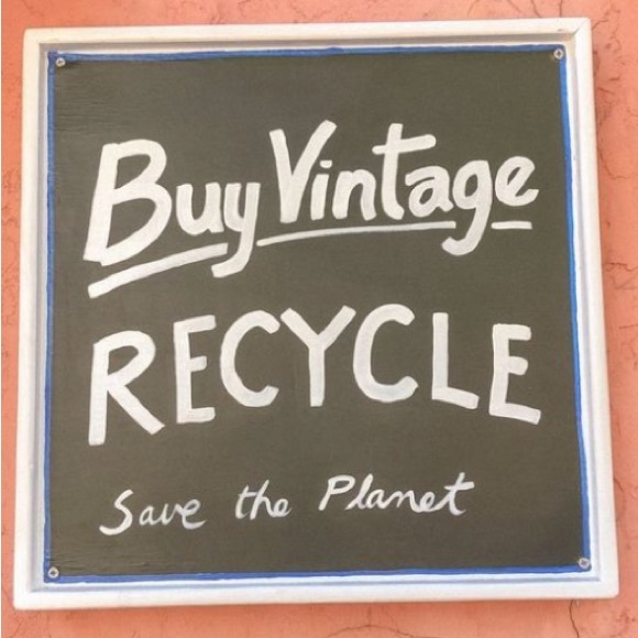 GORGEOUS Burl Wood Vase - Picture 9 of 9